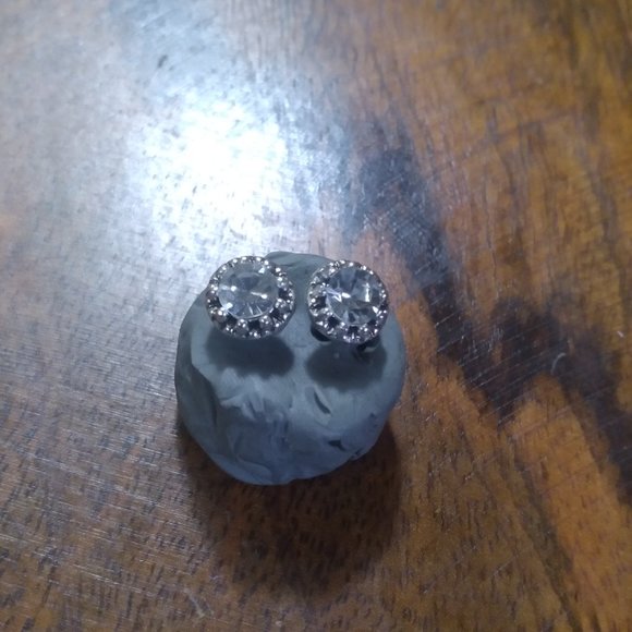 Medium Crystal Rhinestone Solitaire Stud Earrings - Picture 6 of 6